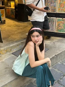 Linh Hat De’s 16th Birthday Gallery: The Surprising Beauty of Quyen Linh’s Youngest Daughter - image 3