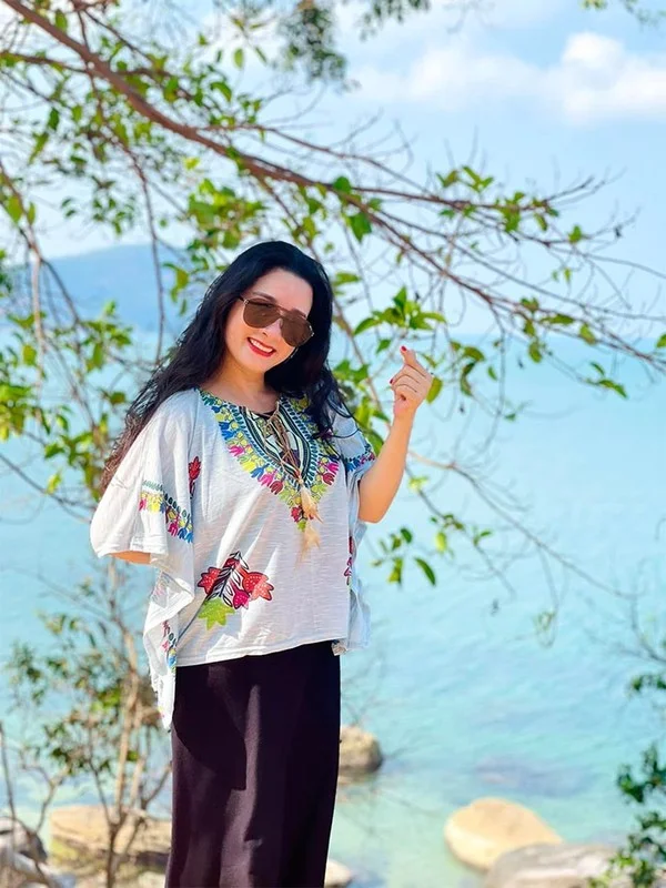 Ageless Grace: Artist Thanh Thanh Hien Radiates Youthful Beauty at 55