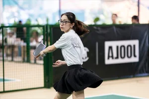 Nhat Le Embraces the Pickleball Trend with a Radiant and Natural Sporty Look - image 7