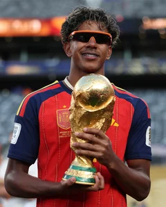 The Dream Journey: Lamine Yamal’s Rise from Rocafonda to World Cup Stardom - image 1