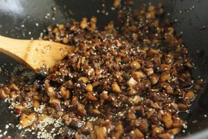 Delicious Beef and Mushroom Stir-Fry: A Vitamin D-Rich Recipe for the Perfect Family Dinner - image 1