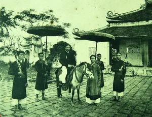 A Nostalgic Journey: Captivating Images of Vietnam from Over a Century Ago - image 3