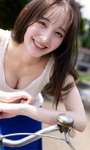 Cecile Nana Digital Photo Book: Summer is in the Air (81P Exclusive) - image 24