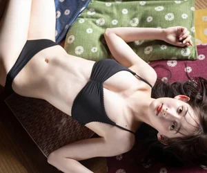 Cecile Nana Digital Photo Book: Summer is in the Air (81P Exclusive) - image 28