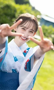 Cecile Nana Digital Photo Book: Summer is in the Air (81P Exclusive) - image 5
