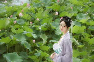 Ling Xiao Shines in YiTuYu Art Language Vol.4717 Street Style - image 5