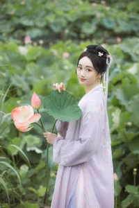 Ling Xiao Shines in YiTuYu Art Language Vol.4717 Street Style - image 0