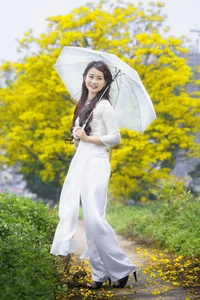Stunning Vietnamese Girl Portraits: Pack 21 Aesthetic Photo Collection - image 22