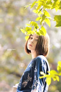 Stunning Vietnamese Girl Portraits: Pack 21 Aesthetic Photo Collection - image 10