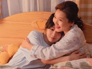 Yang Zi Redefines Modern Idol Dramas in Hit Series Best Choice Ever - image 8