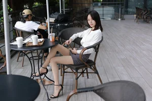 Professional Office Lady Style: Model Xiao Liu in White OL Outfit - IESS Collection - image 80
