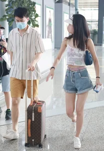 Janice Man’s Real-Life Fairy Tale Romance with Her CEO Husband Carl Wu - image 3