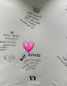 Bên Trong Văn Phòng Sang Trọng Của Chủ Tịch Jennie (BLACKPINK) Với Chiếc Sofa Gần 800 Triệu - image 4