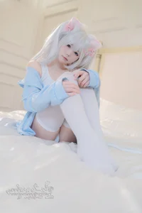 Ethereal Visual Storytelling: Nian Nian Tuan Zi Tu's Enchanting Cat Cosplay - image 3