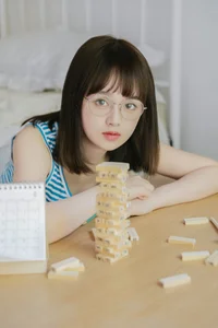 Artistic Visuals with Juan Cun Xiao Ming in YiTuYu Vol.7072 - image 17