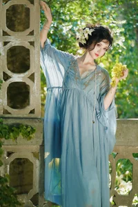 The Art of Soft Light: A Timeless Portrait Session Featuring Xiao Tian Tian - image 9