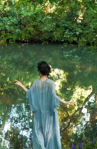 The Art of Soft Light: A Timeless Portrait Session Featuring Xiao Tian Tian - image 0
