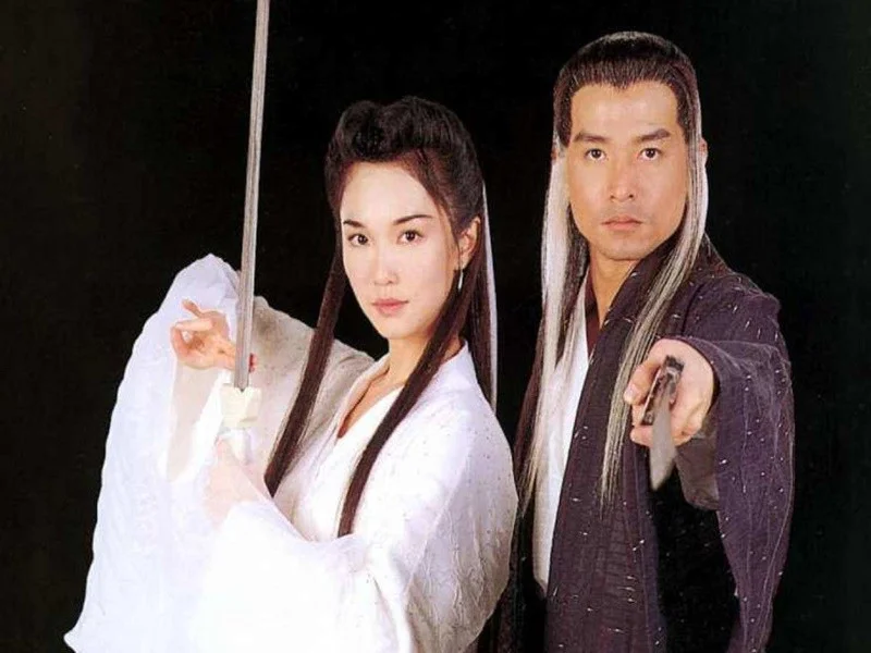 Iconic On-Screen Couple Yang Guo and Little Dragon Maiden Reunite at Star-Studded Event