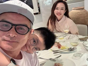Iconic On-Screen Couple Yang Guo and Little Dragon Maiden Reunite at Star-Studded Event - image 1