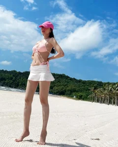 Vietnamese Actress Ninh Duong Lan Ngoc Stuns in Gorgeous Bikini Photoshoot at Age 35 - image 4