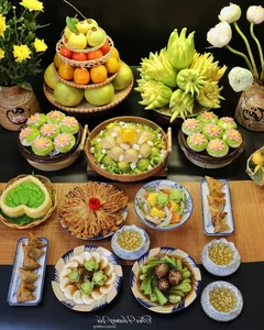 Traditional Vietnamese Feast Offerings for the Ghost Festival (Ram Thang 7) - image 25