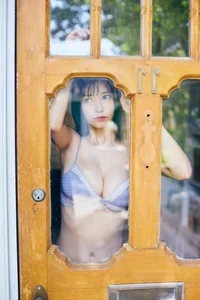 Ai Yamada's Exclusive FLASH Digital Photo Book: A Masterpiece of Japanese Beauty - image 11