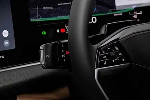 2026 Audi Q7 Unveiled: Tech-Loaded Luxury SUV Ready to Battle BMW X5 - image 9