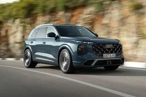 2026 Audi Q7 Unveiled: Tech-Loaded Luxury SUV Ready to Battle BMW X5 - image 10