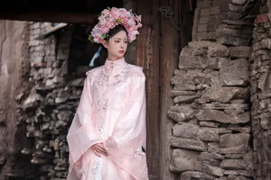 Artistic Portraiture with Zhao Qian in Art Language Vol.6469 - image 8