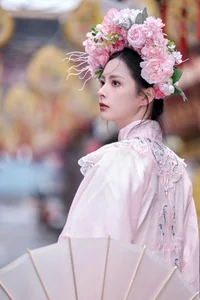 Artistic Portraiture with Zhao Qian in Art Language Vol.6469 - image 24