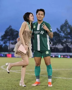 The Stunning Beauty of Footballer Ho Tuan Tai's Fiancée - image 2