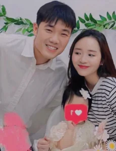 Rare Candid Photos of Football Star Luong Xuan Truong’s Wife Nhue Giang Capture Public Attention - image 0