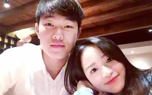 Rare Candid Photos of Football Star Luong Xuan Truong’s Wife Nhue Giang Capture Public Attention - image 2