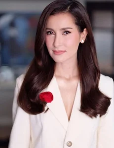 Anne Thongprasom Real Personality Stage Slap and 20 Year Romance - image 0