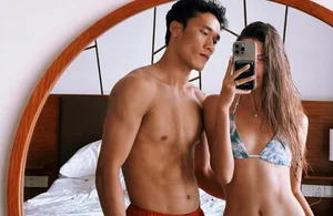 Vietnamese Footballers' Wives Kick Off Summer with Stunning Bikini Looks - image 11
