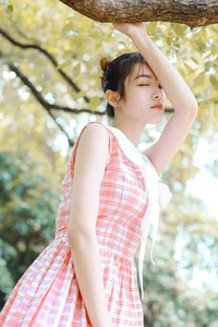 YiTuYu Art Language Vol.6642 Featuring Zhu Yun Hui Da Mo Wang: Bold Artistic Expression - image 5