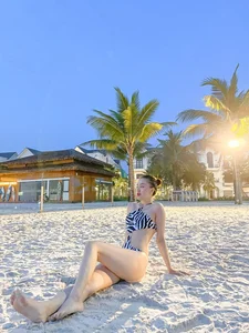 Vietnamese Screen Queen’s Fitness Secret to a Tiny Waistline - image 4
