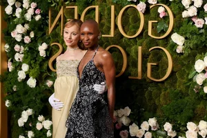 Glamour and Style: Top Celebrity Fashion Highlights from the 2025 Golden Globes Red Carpet - image 1