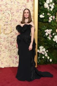 Glamour and Style: Top Celebrity Fashion Highlights from the 2025 Golden Globes Red Carpet - image 10