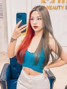 Viral Martial Arts 'Nunchuck Hot Girl' Shows Off Flawless Curves - image 6