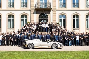 Bugatti Mistral: The Final Masterpiece Marking the End of the W16 Era - image 6