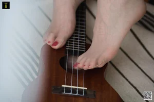 Jiajia Photography Collection: Green Plants and Guitar Melodies with IESS - image 48