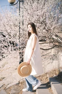 Anieituj Featured in YiTuYu Art Language Vol.6706 Visual Series - image 1