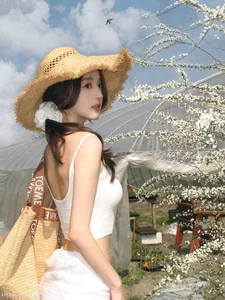 Meet the Chinese Basketball Angel Redefining Sports and Beauty - image 2