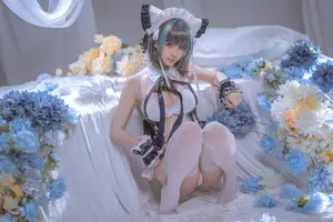 Coser Hoshilily's Enchanting Azur Lane Cheshire Cosplay: Sweet Charm Unveiled - image 1