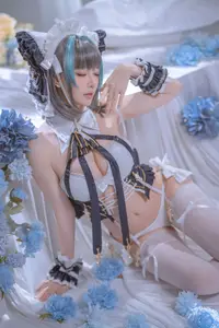 Coser Hoshilily's Enchanting Azur Lane Cheshire Cosplay: Sweet Charm Unveiled - image 31