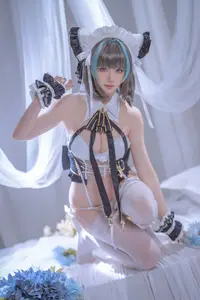 Coser Hoshilily's Enchanting Azur Lane Cheshire Cosplay: Sweet Charm Unveiled - image 34