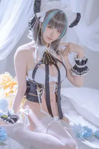 Coser Hoshilily's Enchanting Azur Lane Cheshire Cosplay: Sweet Charm Unveiled - image 24