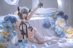 Coser Hoshilily's Enchanting Azur Lane Cheshire Cosplay: Sweet Charm Unveiled - image 21