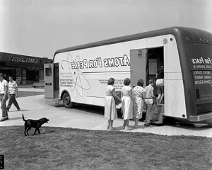 Secrets of America's Hidden Nuclear Cities and the Manhattan Project - image 1